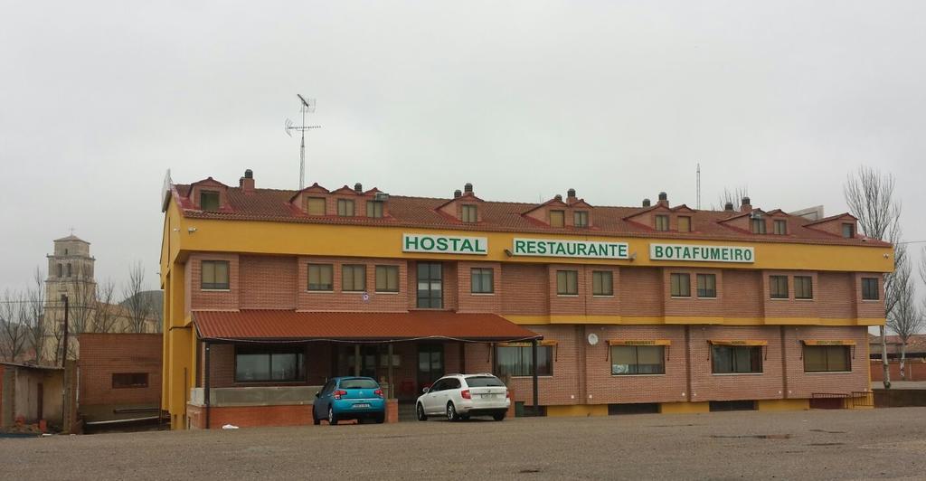 Hostal Botafumeiro Mota del Marqués Exterior foto