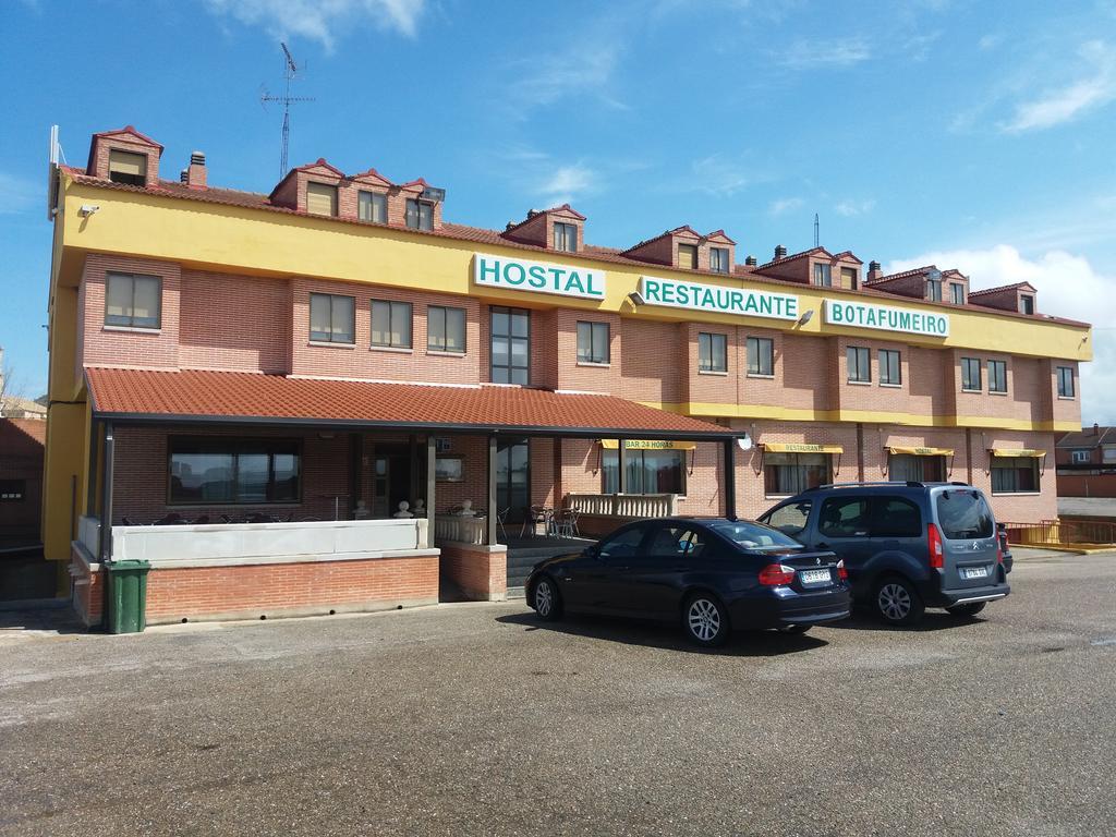 Hostal Botafumeiro Mota del Marqués Exterior foto